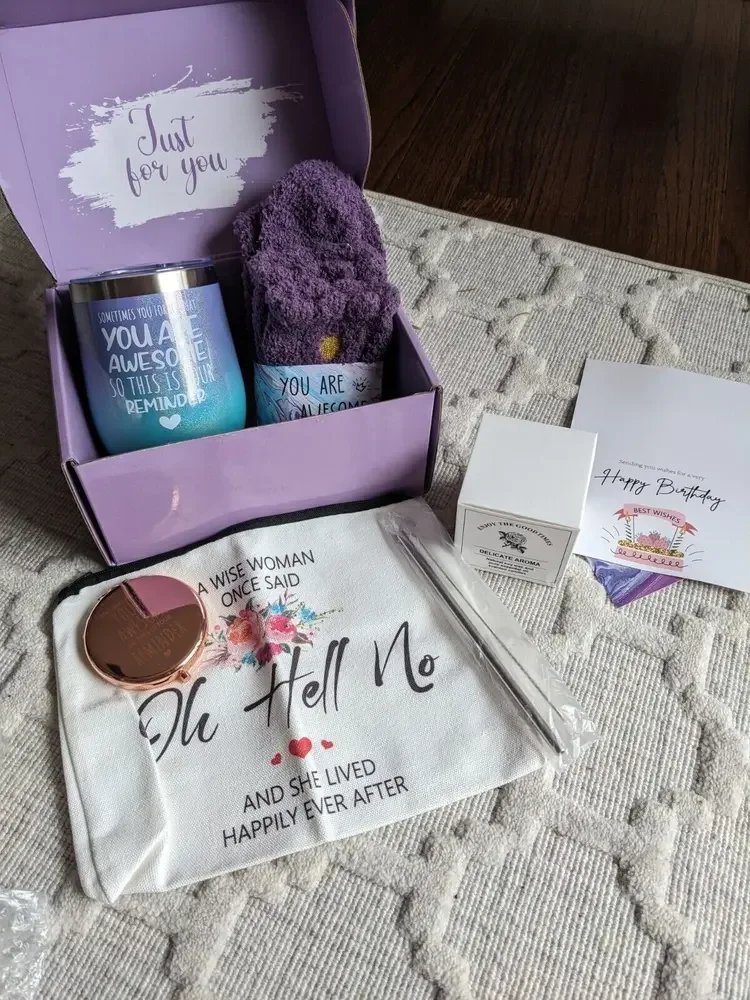 Gift Set - Picture 1 of 10
